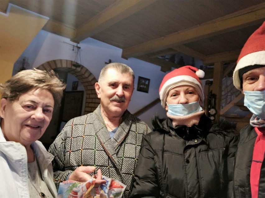 Mikołaj odwiedził seniorów z Białachowa ZDJĘCIA 