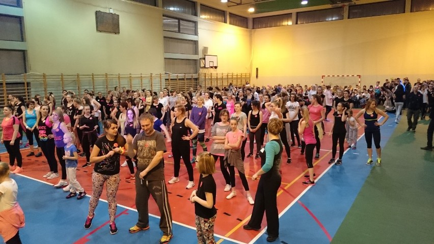 Charytatywny Trening Zumba&Fitness w Kiełczygłowie [ZDJĘCIA]