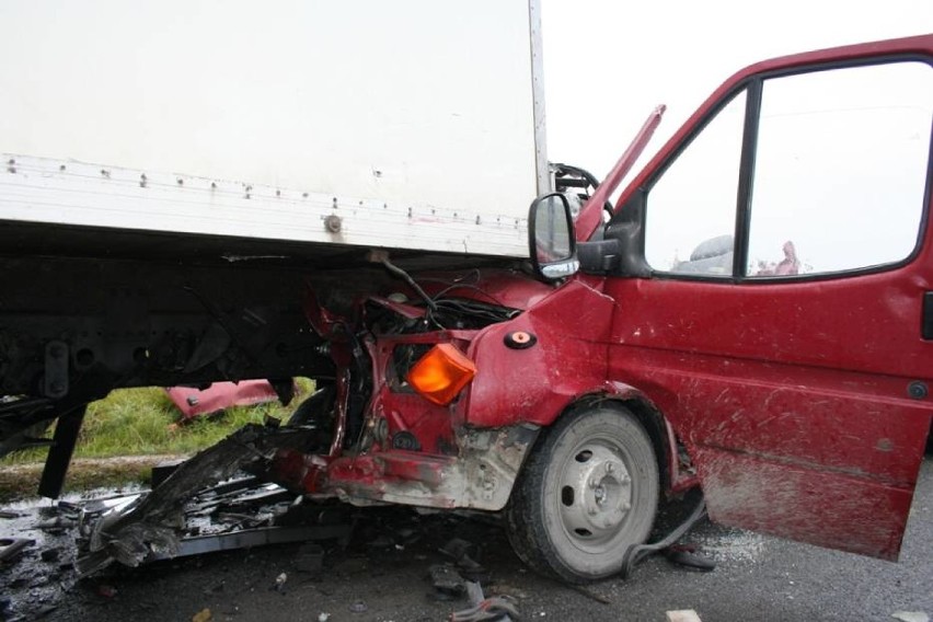 Wypadek na autostradzie pod Włocławkiem! Kobieta w ciąży trafiła do szpitala!