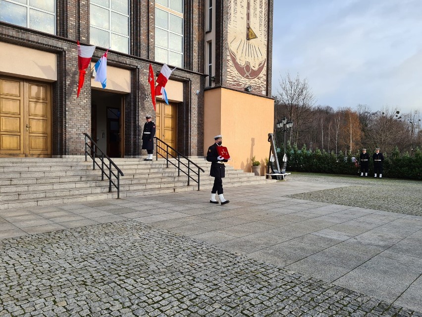 Uroczystości pogrzebowe polskich marynarzy w Gdyni - 24 listopada 2021
