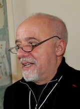 O czym pisze Paulo Coelho?