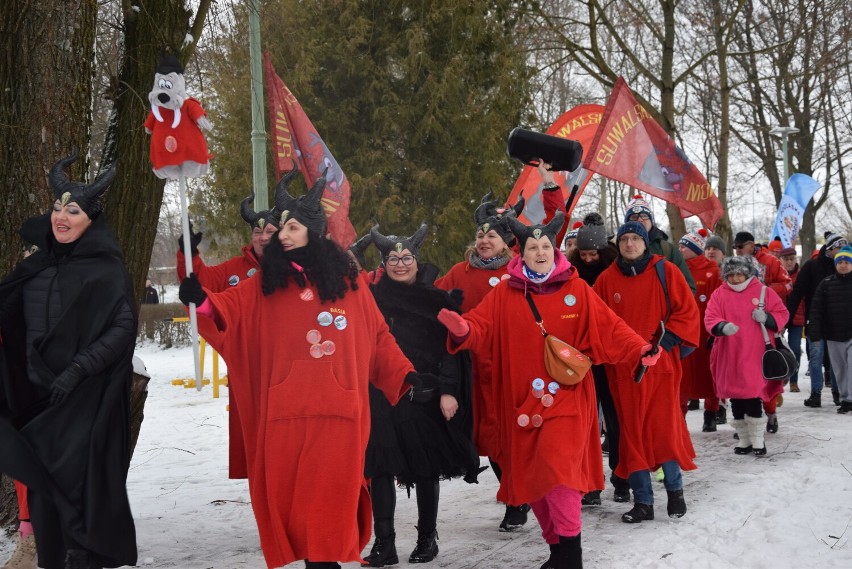 Stacja Pogodne Suwałki. Zimne kąpiele i karnawałowe biegi nad Zalewem Arkadia