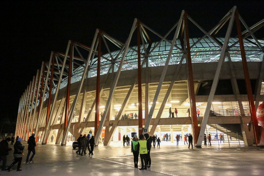 Stadion Miejski w Białymstoku będzie miał swojego patrona. Ruszyły społeczne konsultacje. Trzy propozycje 