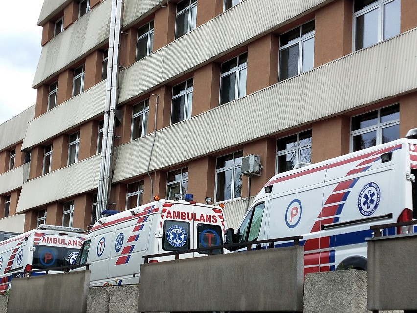 Zamknięte oddziały w żagańskim szpitalu i poradnie w Żarach!