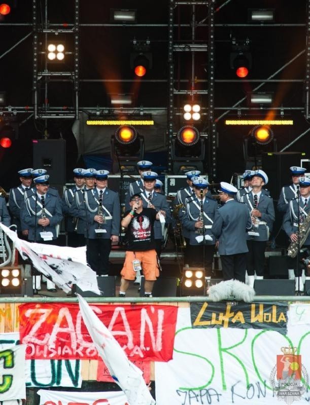 Policjanci z Warszawy grali na Przystanku Woodstock (ZDJĘCIA)