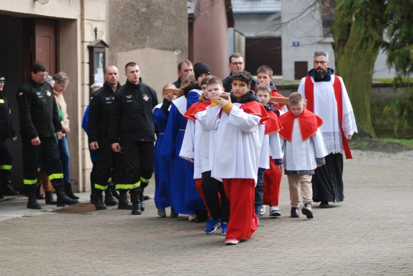 Droga Krzyżowa w Łobżenicy. 31 marca 2023 rok
