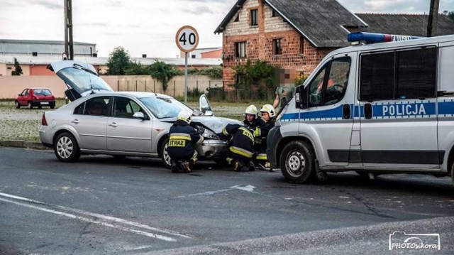 We wtorek, 18 lipca, o godzinie 5:27 ochotnicy z Koźmina i Borzęciczek zostali zadysponowani do kolizji drogowej w miejscowości Borzęciczki, gdzie zderzyły się dwa samochody osobowe. 

Więcej informacji i zdjęć na: Zderzenie dwóch aut w Borzęciczkach [ZDJĘCIA]