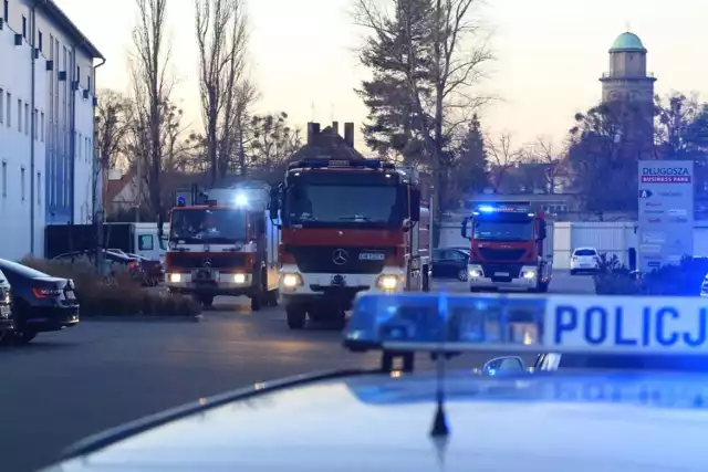 Ewakuacje z powodu alarmów bombowych we Wrocławiu. Zdjęcie ilustracyjne