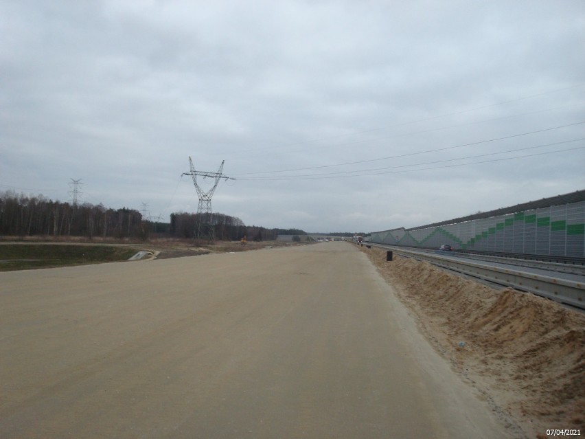 Jak postępuje budowa A1 w okolicach Radomska? Oto najnowsze...