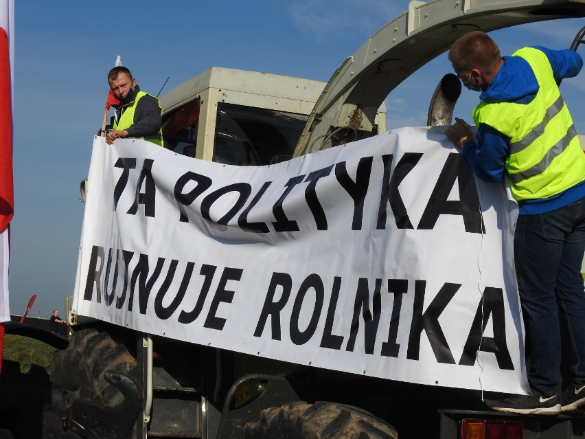 Tak wyglądał protest, który rolnicy zorganizowali 7...