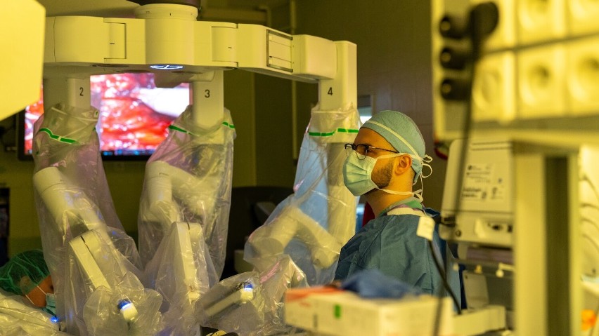 W rzeszowskim szpitalu lekarze z Krakowa szkolili się z chirurgii robotycznej w asyście robota da Vinci [ZDJĘCIA]