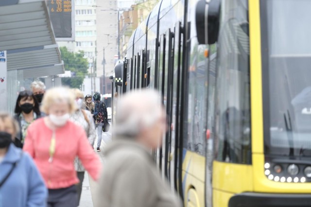 Nie wszyscy korzystają z komunikacji miejskiej uczciwie. Gapowicze są winni miastu ponad 1,5 mln zł