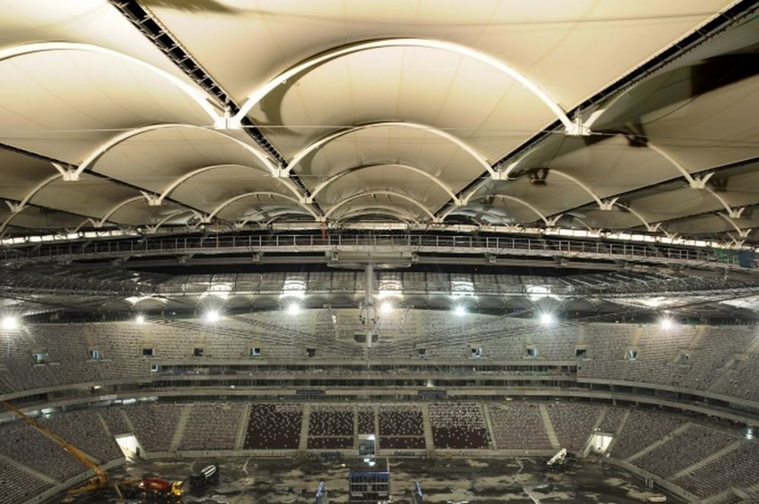 Podświetlony Stadion Narodowy. Zobacz najnowsze zdjęcia