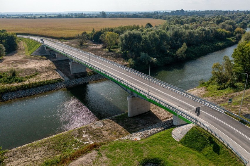 Gmina Stubno wybuduje 6-kilometrową drogę do mostu w Chałupkach Dusowskich [ZDJĘCIA]