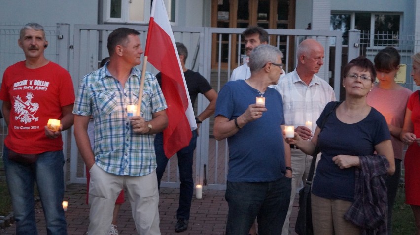 Protest w Jastrzębiu: przed sądem zapłonęły świeczki