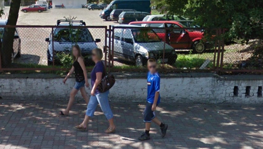 Jak ubierają się mieszkańcy Krasnegostawu? Sprawdziliśmy za pomocą Google Street View