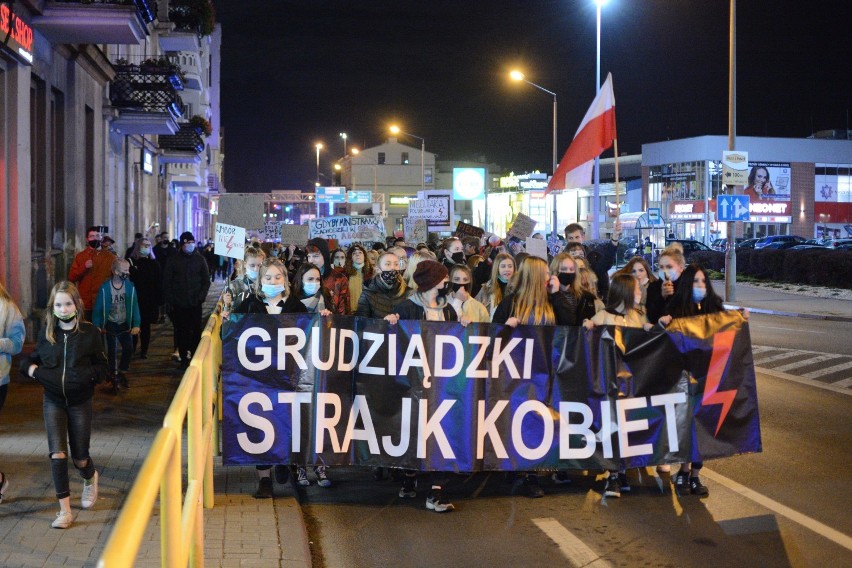 Strajk kobiet po raz szósty na ulicach Grudziądza