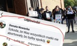 Leszno. Po skandalicznym wpisie nauczycielki będzie nagana,albo dyscyplinarka – twierdzi dyrekcja ekonomika