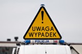 Wypadek busa i ciężarówki w Dąbrowie Tarnowskiej, jedna osoba ranna