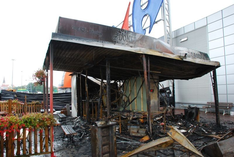Zgorzelec: Spalił się kebab przy Carrefourze