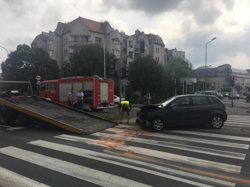 Wypadek na skrzyżowaniu ulicy Majkowskiej z aleją Wojska...