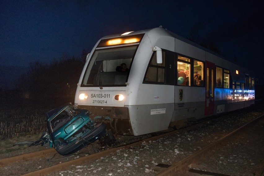 Śmiertelny wypadek na przejeździe kolejowym w Biskupnicy w...