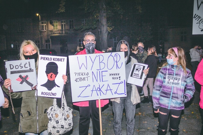 Tłumy mieszkańców Rogoźna i okolic protestowało przeciwko zakazowi aborcji
