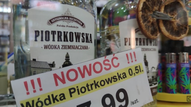 Wódka Piotrkowska, czyli nieoczekiwana promocja Piotrkowa... wódką z Torunia