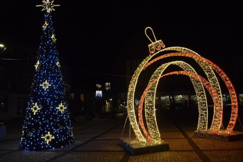 Świąteczne iluminacje w Kraśniku. Miasto szykuje się na święta