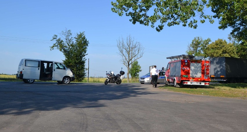 Wypadek na al. Rodła w Malborku. Volkswagen T4 uderzył w tira