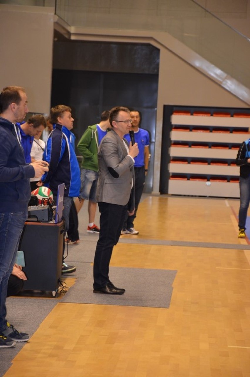 W Wałbrzychu w hali Aqua-Zdroju odbył się turniej młodych siatkarek, rywalizowały 54 zespoły