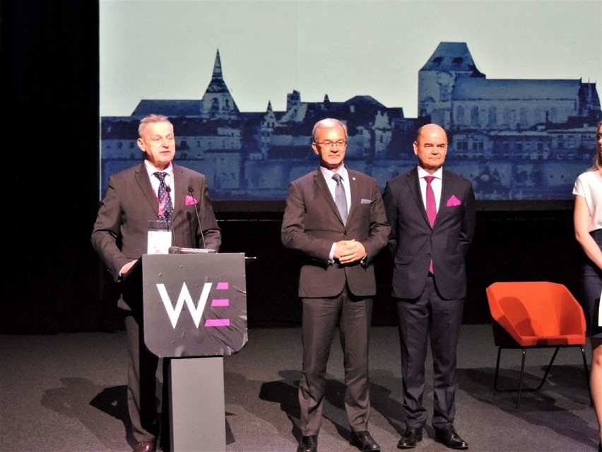Warto być na Welconomy Forum in Toruń bo to kopalnia wiedzy o biznesie, świecie i relacjach !