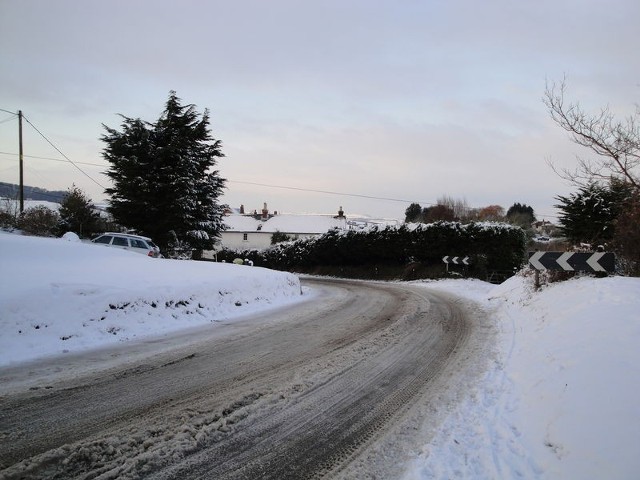 Źródło: http://commons.wikimedia.org/wiki/File:Bierley_Newport_Road_snow_2.JPG