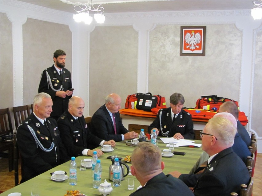 Strażacy z Krzepic dostali nowy sprzęt ratowniczy ZDJĘCIA 