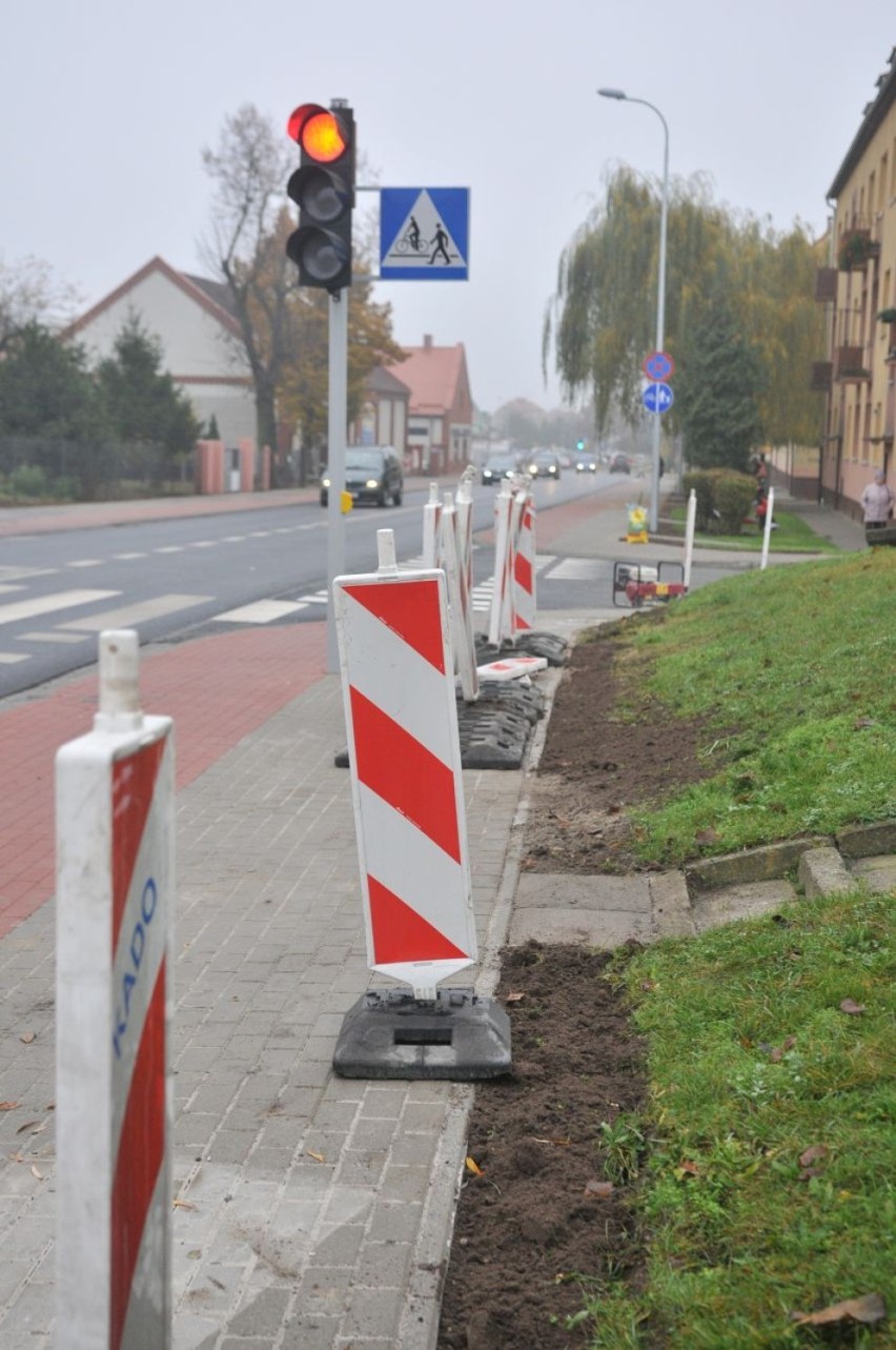 Śrem: remont ulicy miał się zakończyć 31 października. Trwa...