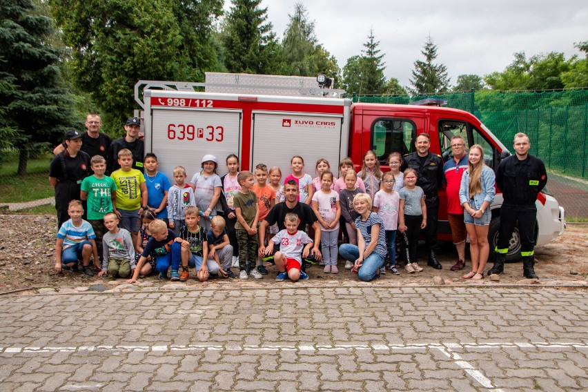 Strażacy z Wągrowca i Skoków odwiedzili miejsca wypoczynku dzieci