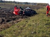 Tragiczny wypadek w Suchym Borze. Volkswagen wjechał pod pociąg. Zginął 21-letni mężczyzna