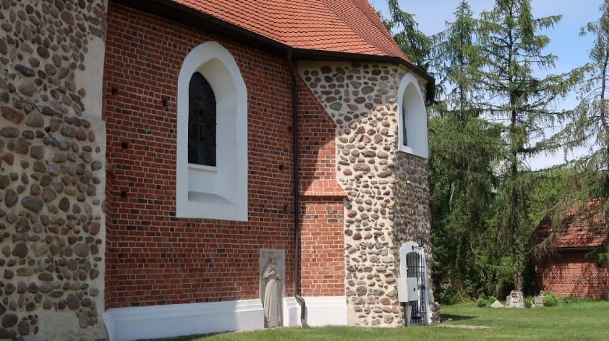 Osetno. Kościół pw. św. Michała Archanioła to jedna z najstarszych świątyń w powiecie górowskim [ZDJĘCIA]