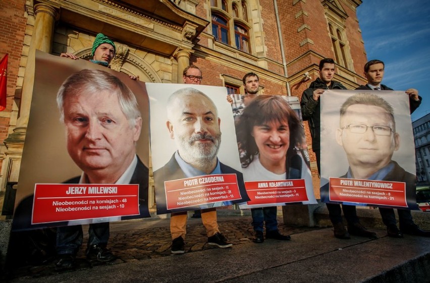 Sesja RM Gdańska. Apel w sprawie budowy S6 przyjęty, ale bez radnych PiS