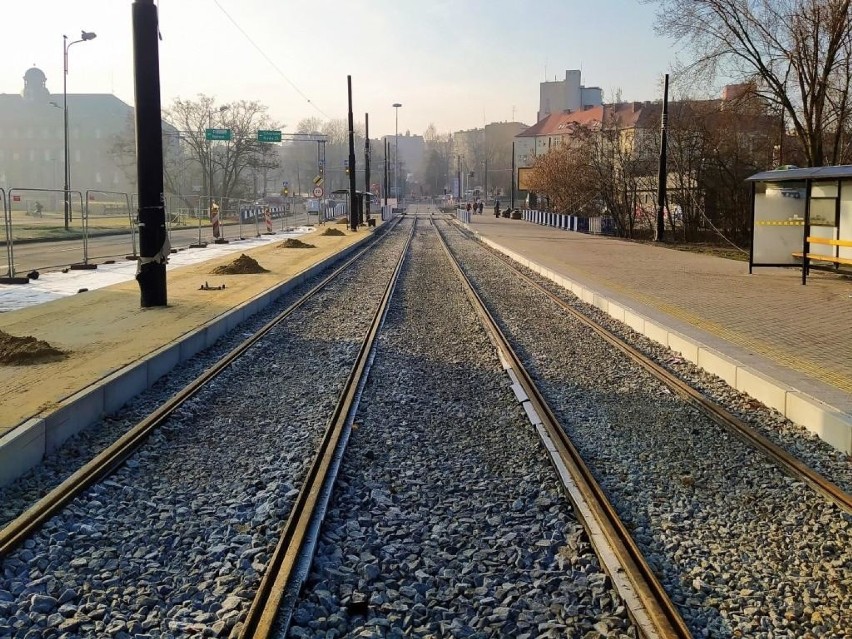 Koniec remontu torowiska na ostatniej prostej. Wcześniej...