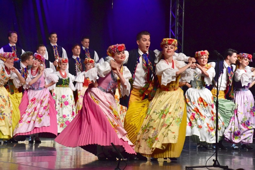 Zespół Pieśni i Tańca Śląsk w Barcinie.