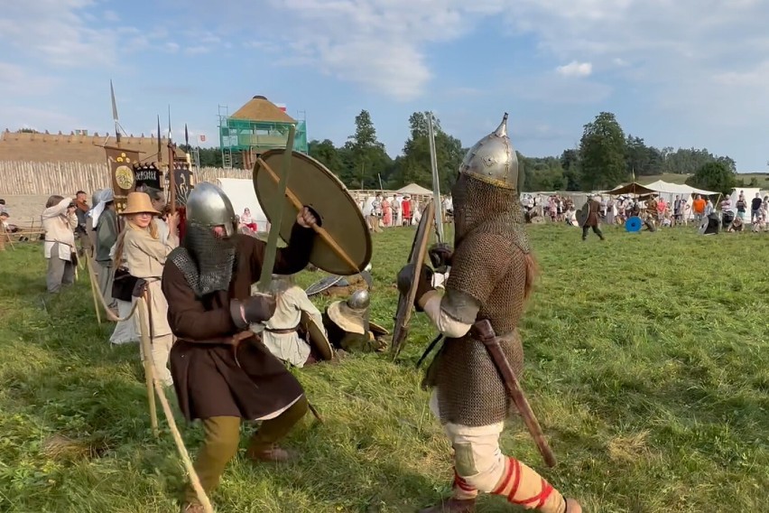 IV Festyn Archeologiczny z oblężeniem Grodu w Milewszczyźnie. Tu można poczuć się jak w średniowieczu (wideo)