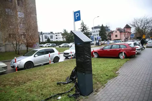 W Kielcach pojawiły się parkomaty w nowych miejscach między innymi na ulicy Targowej, ponieważ od Nowego Roku powiększy się Strefa Płatnego Postoju.