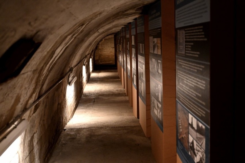 Wystawa o obozie Auschwitz w hiszpańskiej Guernice