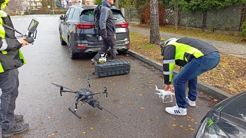 Antysmogowe drony sprawdzają jakość powietrza nad osiedlami Zalesie i Przybyszówka w Rzeszowie [ZDJĘCIA]