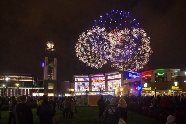 6-7 października odbędą się 14 już urodziny centrum handlowego Arkadia w Warszawie. Z tej okazji klienci mogą liczyć na masę atrakcji w pierwszy weekend października. Jak zapowiadają organizatorzy, przeniesiemy się do zaczarowanego świata, gdzie nawet wyobraźnie nie potrafi sięgnąć. Warsztaty, konkursy z nagrodami, planszówkowe rozgrywki, iluzjonistyczny pokaz, a na zakończenie - koncert Natalii Szroeder.