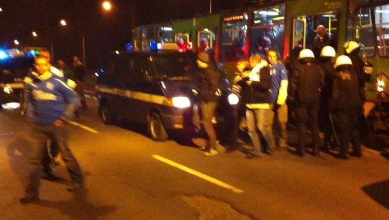 Policja interweniowała w tramwaju po meczu Lech Poznań - Korona Kielce