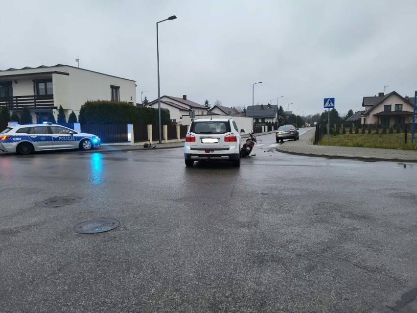 Potrącenie motorowerzysty w Koninie. Mężczyzna trafił do szpitala