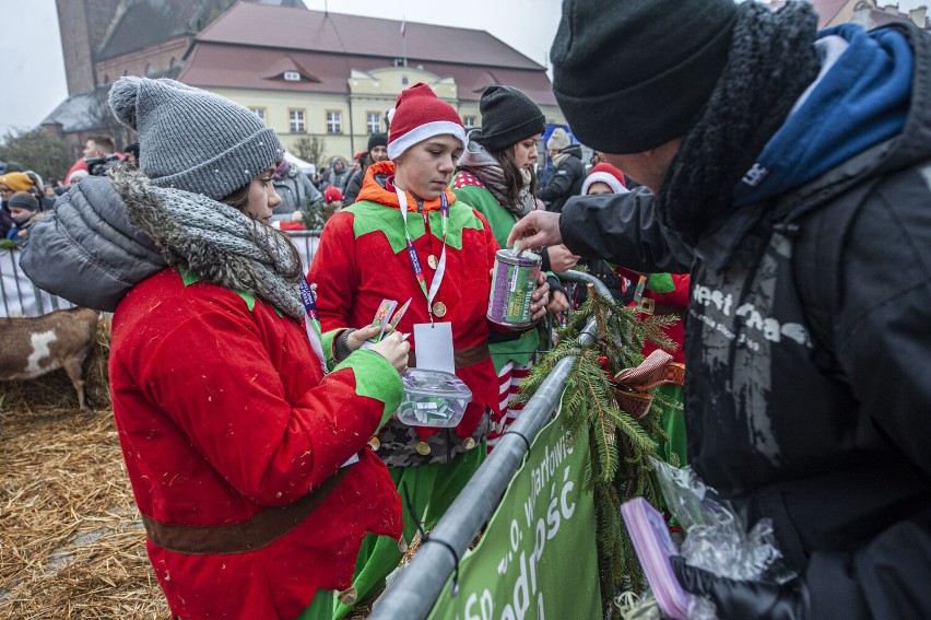 Darłowska Laponia po raz 14-ty. Święty Mikołaj przyjechał rikszą