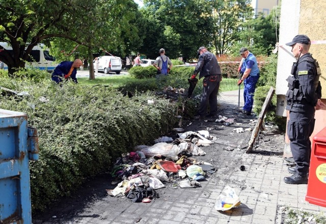 Na miejscu wciąż trwają prace porządkowe